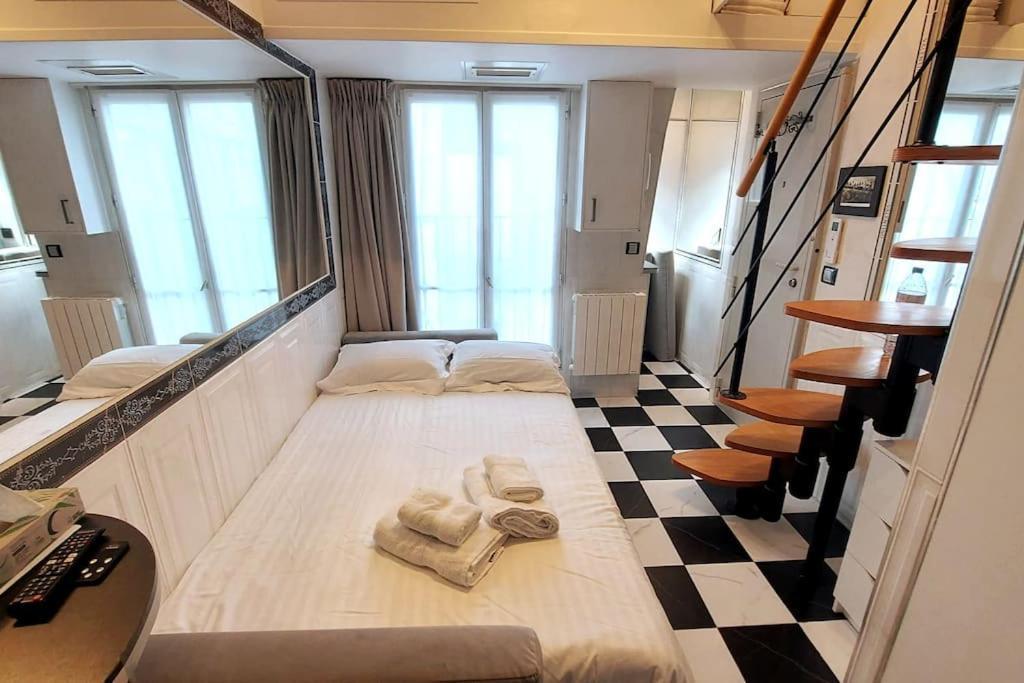 Duplex Notre-Dame De Paris Apartman Kültér fotó